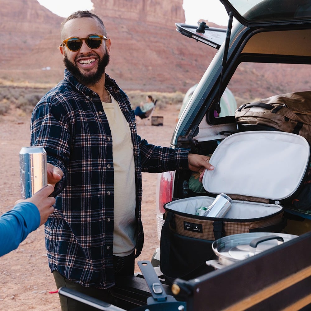 Hydro Flask® Campcore Carryout™ Cooler 30L details tab image.