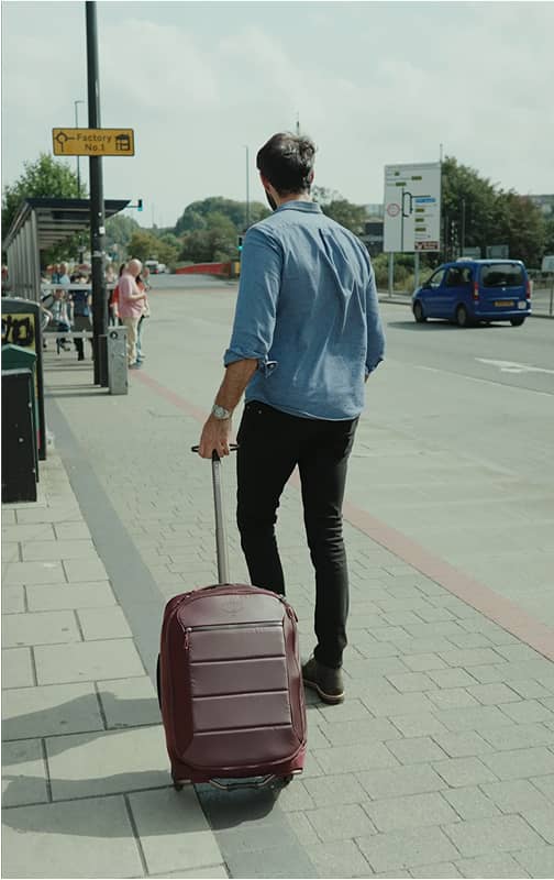 Mann mit Rucksack