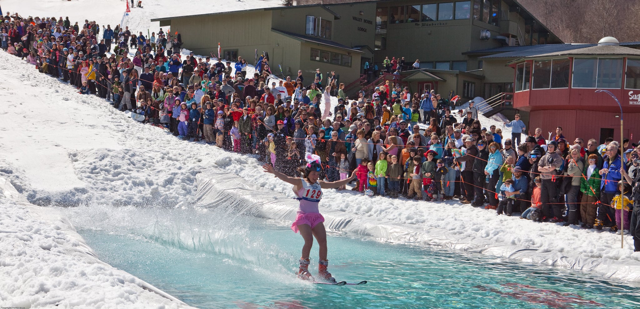 7 Spring Skiing Destinations with Great ‘00s Nostalgia