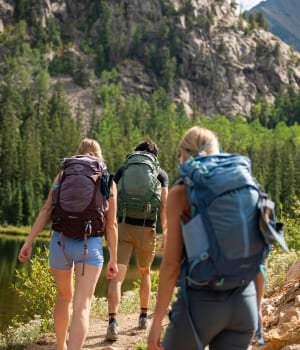 Shop Stratos Sirrus premium trail packs